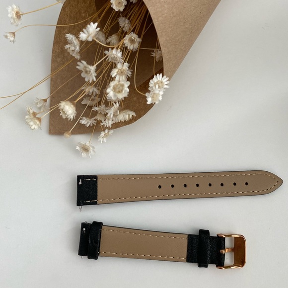 JW Pei 16mm Vegan Leather Watch Strap in Black - Picture 3 of 3